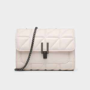 Chain strap handbag
